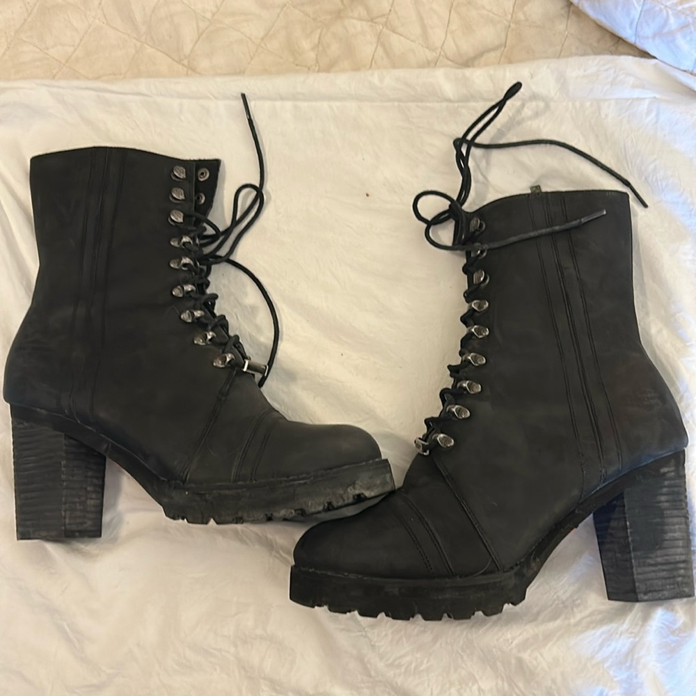 Harley Davidson Women’s Heeled Lace up Boots